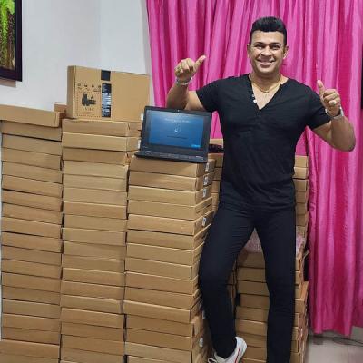 රන්ජන් ගෙන් ලැප්ටොප් දන්සලක්