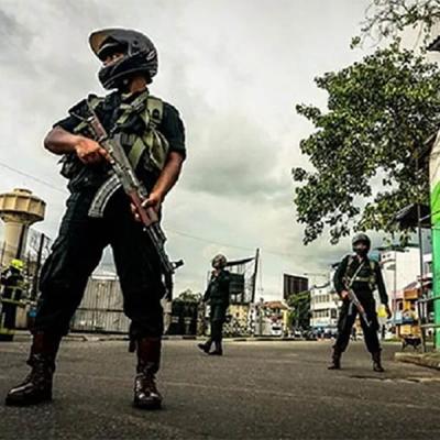 රටේ ආරක්ෂාව තහවුරු කරන්න ආරක්ෂක ප්‍රධානීන්ට උපදෙස්