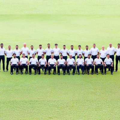 එක්දින සහ 20-20 සංචිත නම් කරයි