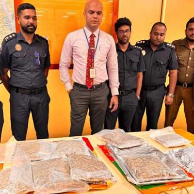 කුෂ් මත්ද්‍රව්‍ය තොගයක් සමග කටුනායකදී පුද්ගලයෙක් අත්අඩංගුවට