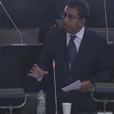 ඉන්න ගෙදරටත් බද්දක් ගහන්න එකඟ වෙලා